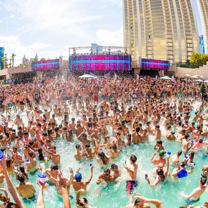 Wet Republic Ultra Pool